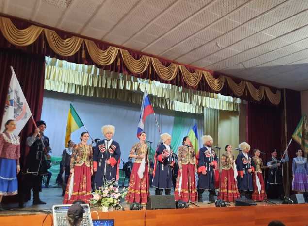 Ансамбль «Казачья застава» выступил в Мокшане